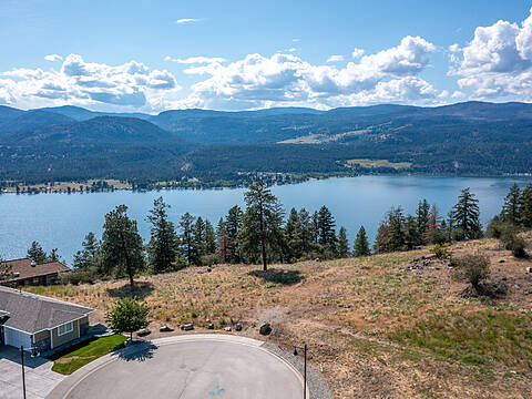 8984 Bayswater Place, Vernon