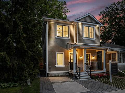 152 Chisholm Street, Oakville