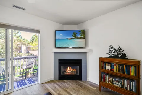 331 Mariners Way, Collingwood