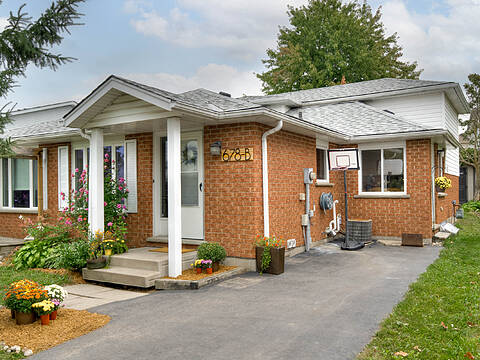678B Pinerow Cres, Waterloo