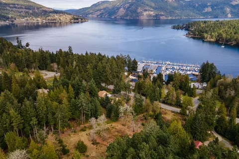 1-6316 Genoa Bay Road, Cowichan Valley