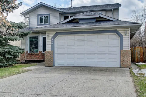 387 Sunmills Drive SE, Calgary