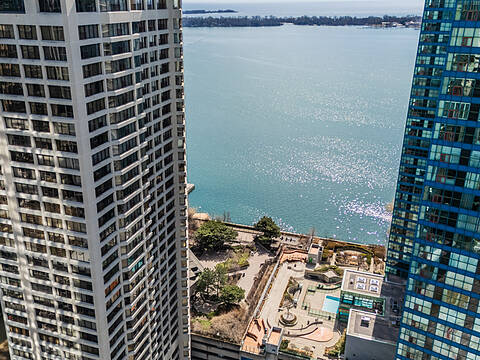 65 Harbour Sq #2204, Toronto
