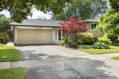 4470 Cosburn Cres, Burlington