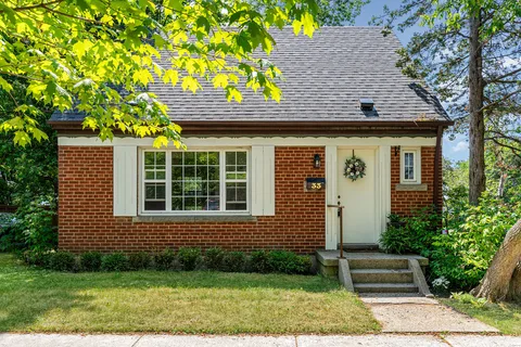 33 Southmead Rd, Toronto