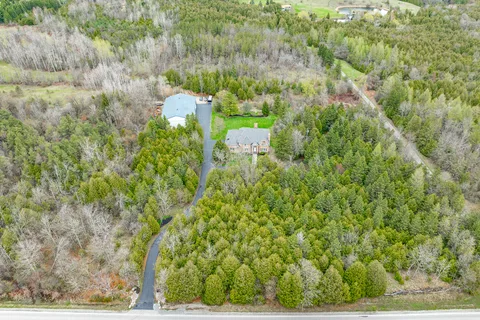 14301 Sixth Line, Milton