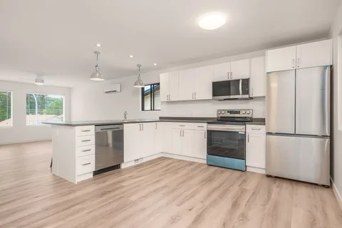 4149 17th Street, Vernon