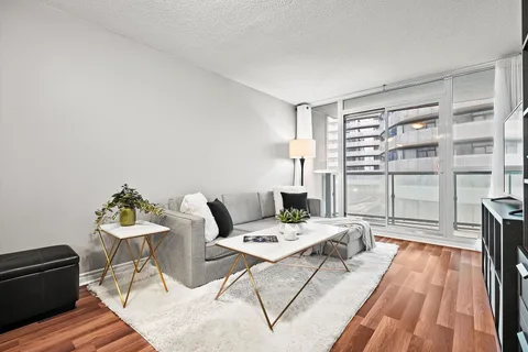 19 Grand Trunk Cres #707, Toronto