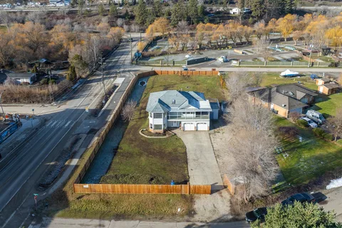 11506 Turtle Bay Court, Lake Country