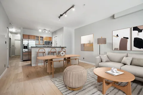 1688 Cypress Street #404, Vancouver