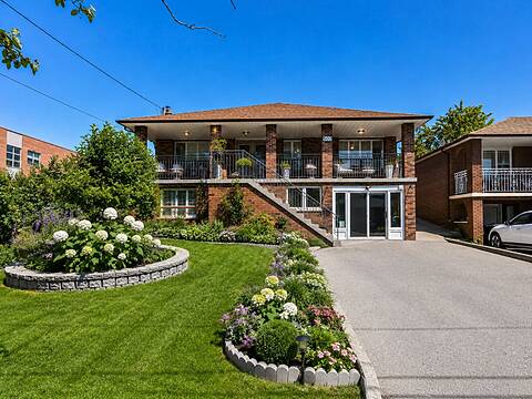 502 Queens Dr, Toronto