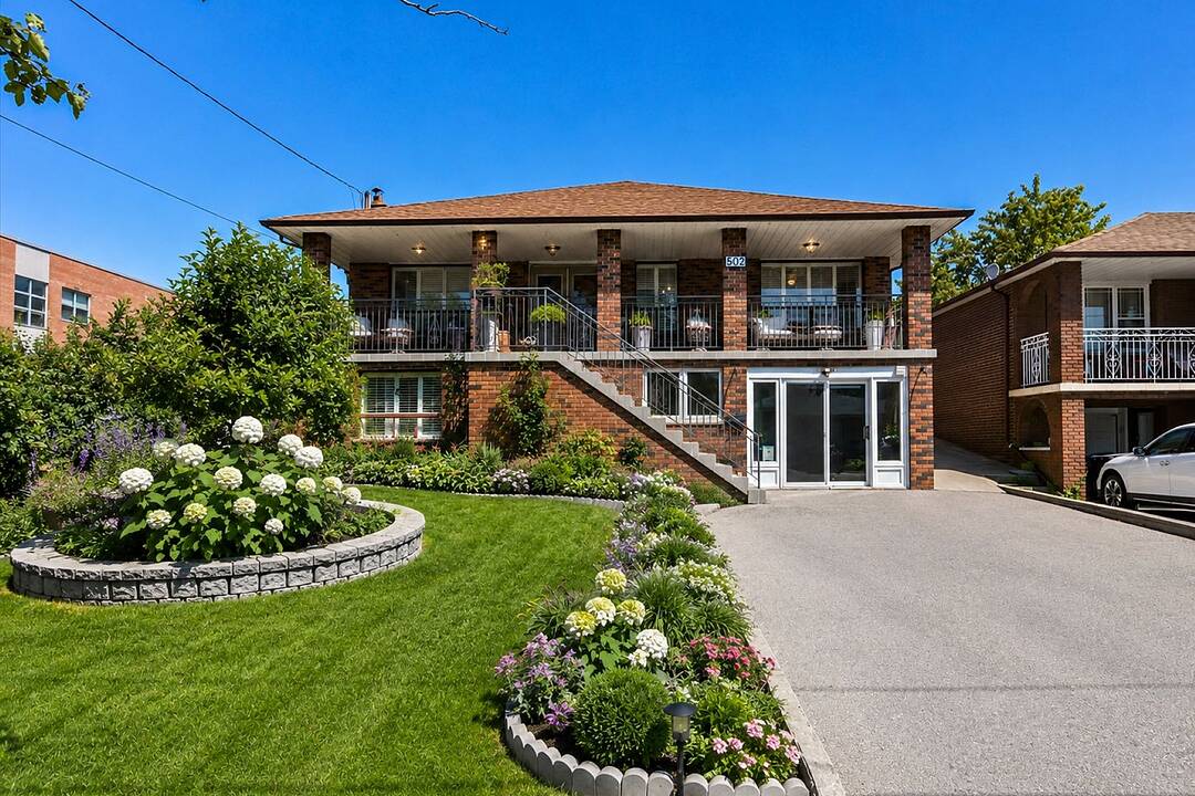 502 Queens Dr, Toronto, Ontario
