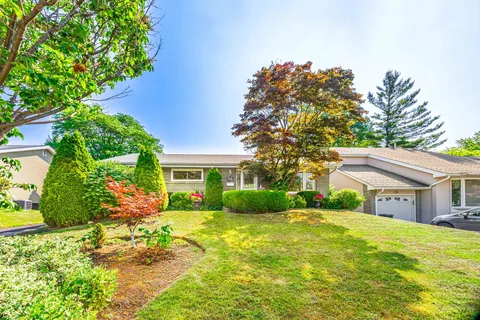 56 Ternhill Cres, Toronto