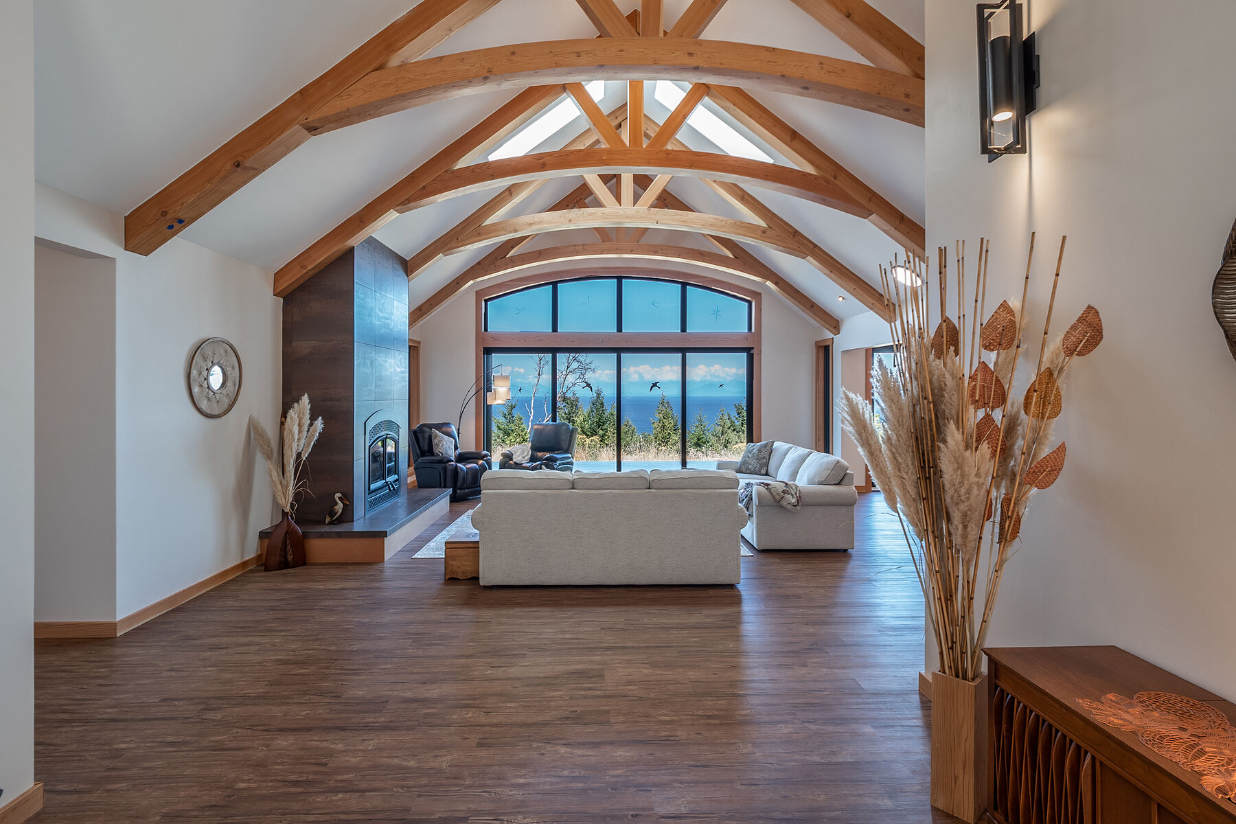 Sandy Berry - My Listings | Sotheby's International Realty Canada