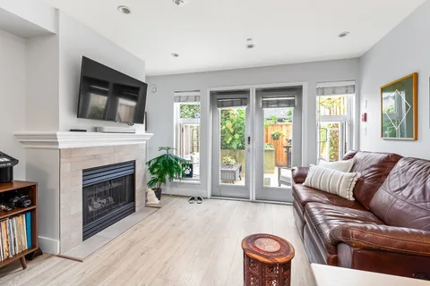 2545 Broadway W #208, Vancouver