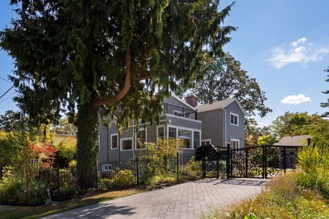 2655 Shady Lane, Oak Bay