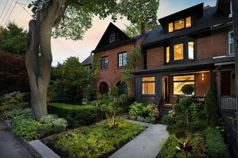 133 Macpherson Ave, Toronto