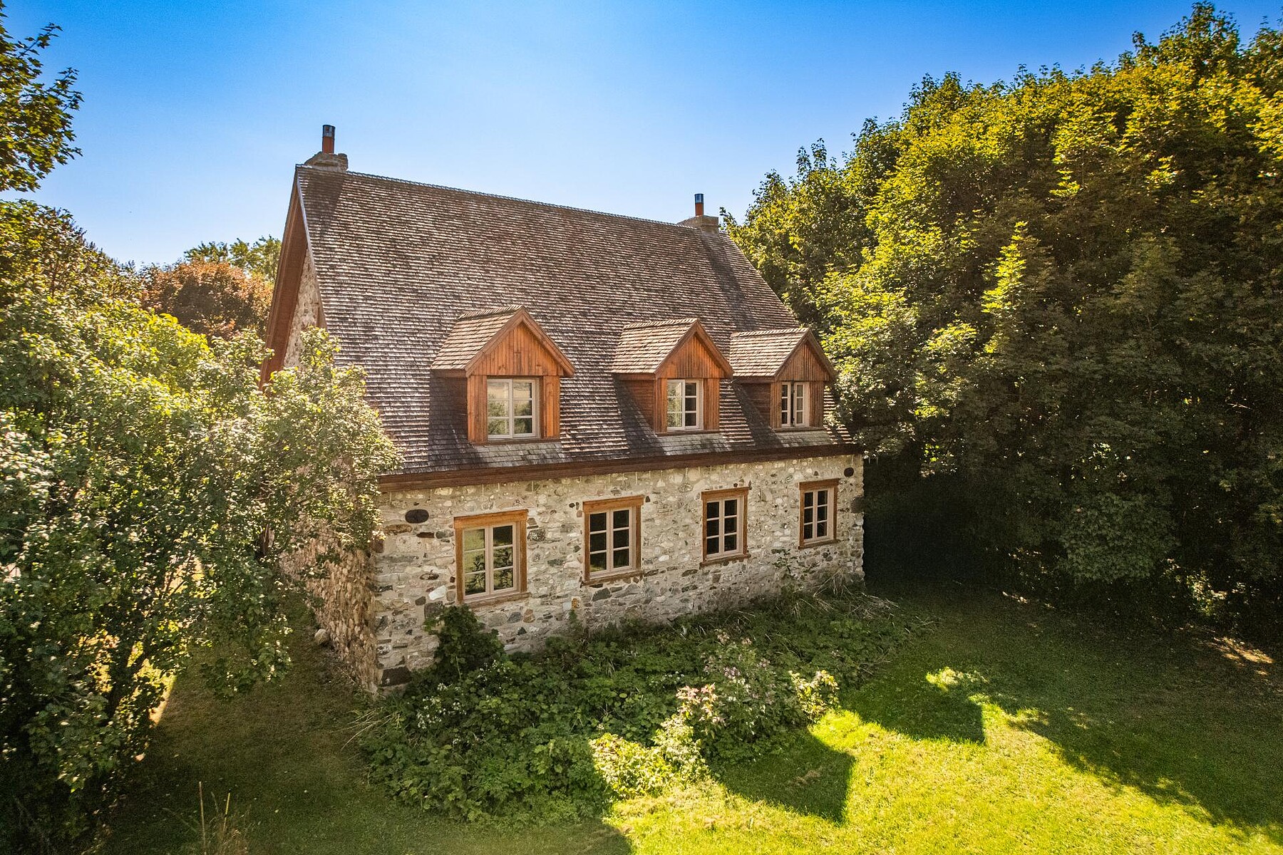 Demeure de pierre patrimoniale du 656 chemin du Petit-Bois, Varennes