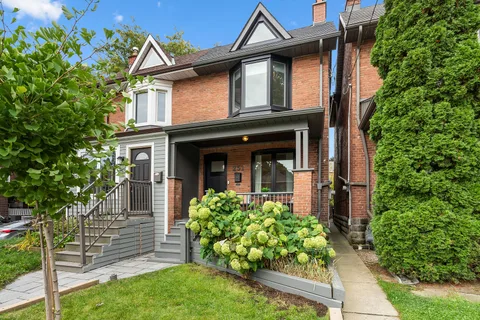251 Bowood Ave, Toronto