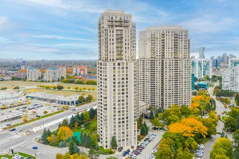 25 Kingsbridge Garden Circ #222, Mississauga