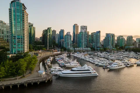 1002 499 Broughton Street, Vancouver