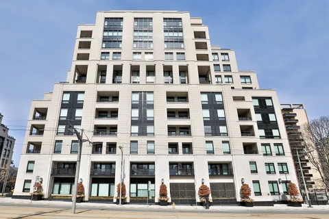 1 Forest Hill Rd #401, Toronto