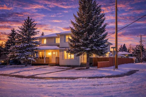 3101 39 Street SW, Calgary