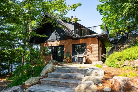 1023 McCabe Road, Lake of Bays