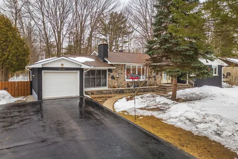 230 Alexander Street, Gravenhurst