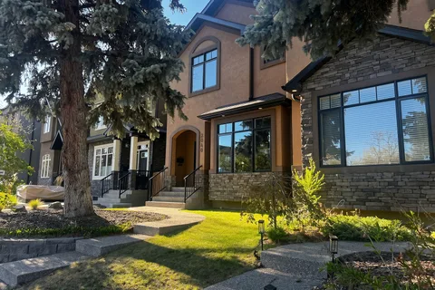 2040 46 Avenue SW, Calgary