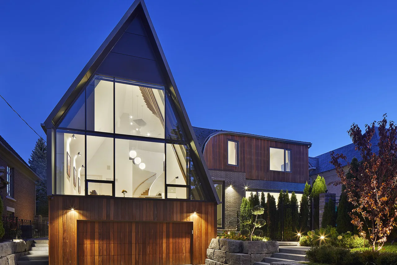108 Stratford Cres, Toronto, Ontario