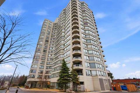 75 King St E #1512, Mississauga