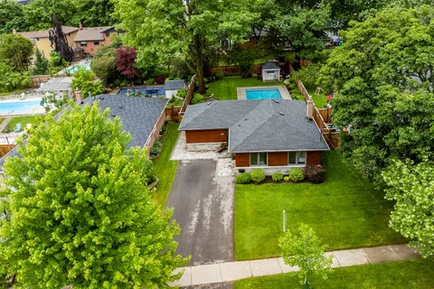 1491 Venta Ave, Mississauga