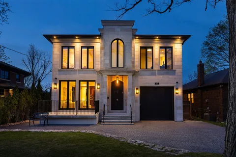 85 Kingsway Cres, Toronto