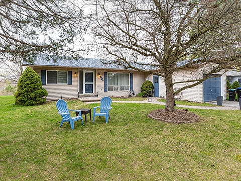 101 Tecumseth Pines Dr, New Tecumseth