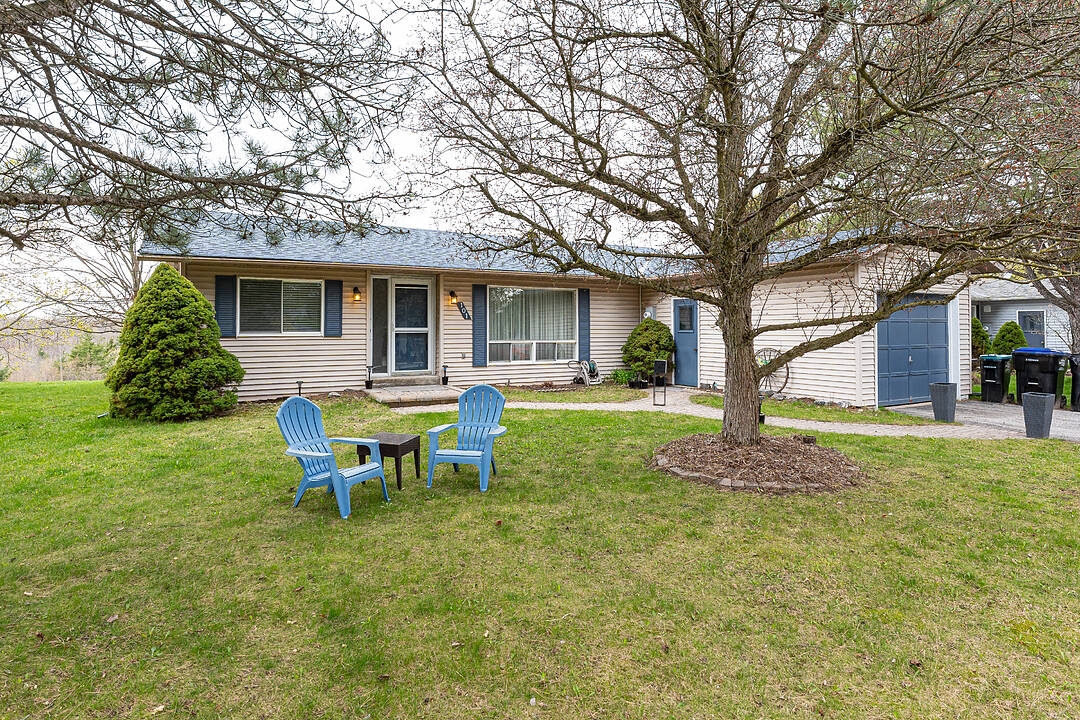 101 Tecumseth Pines Dr, New Tecumseth, Ontario
