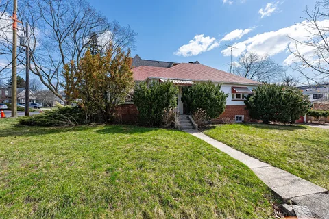 47 Grenview Blvd S, Toronto