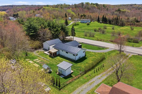 4885 Highway 1, Three Mile Plains