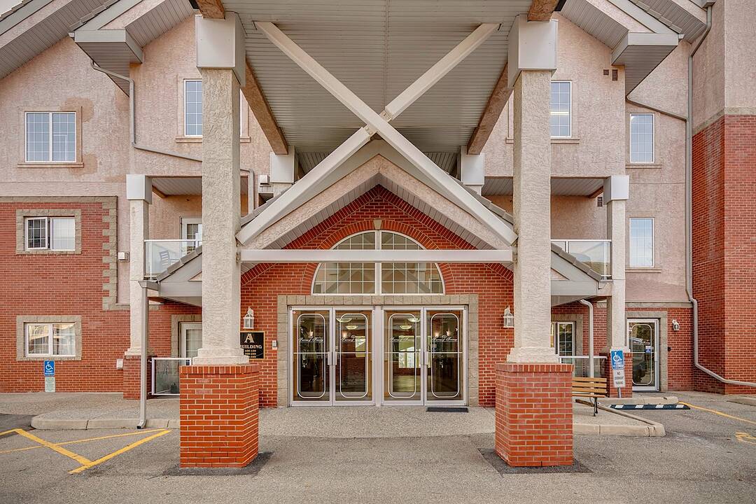223 Tuscany Springs Boulevard NW #119, Calgary, Alberta