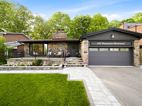 122 Cassandra Boulevard, Toronto