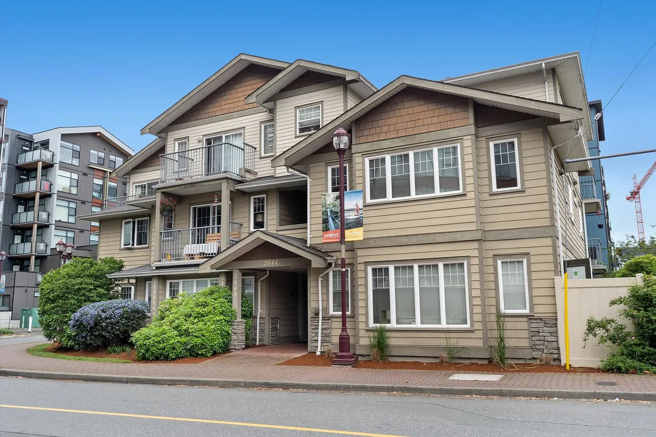 301-2844 Bryn Maur Road, Langford, British Columbia