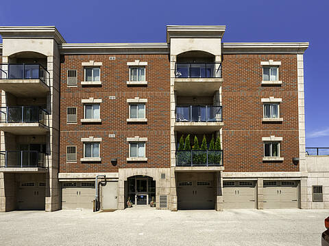 221 Adelaide St #201, Saugeen Shores