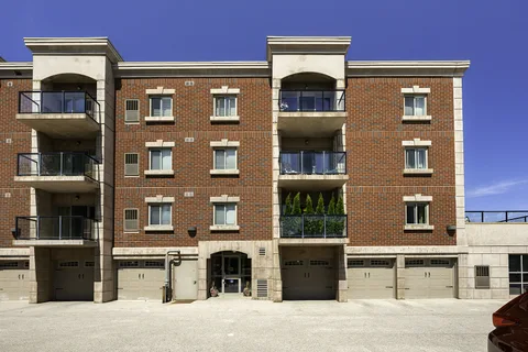221 Adelaide St #201, Saugeen Shores