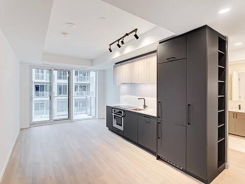 689 The Queensway #429, Toronto