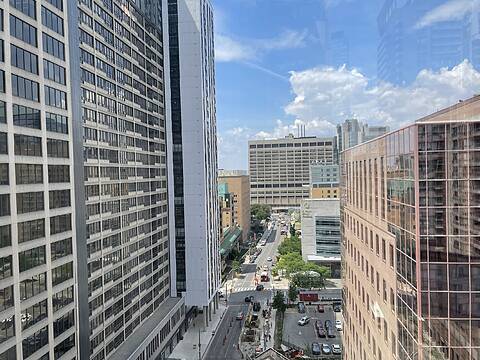 711 Bay St #1715, Toronto