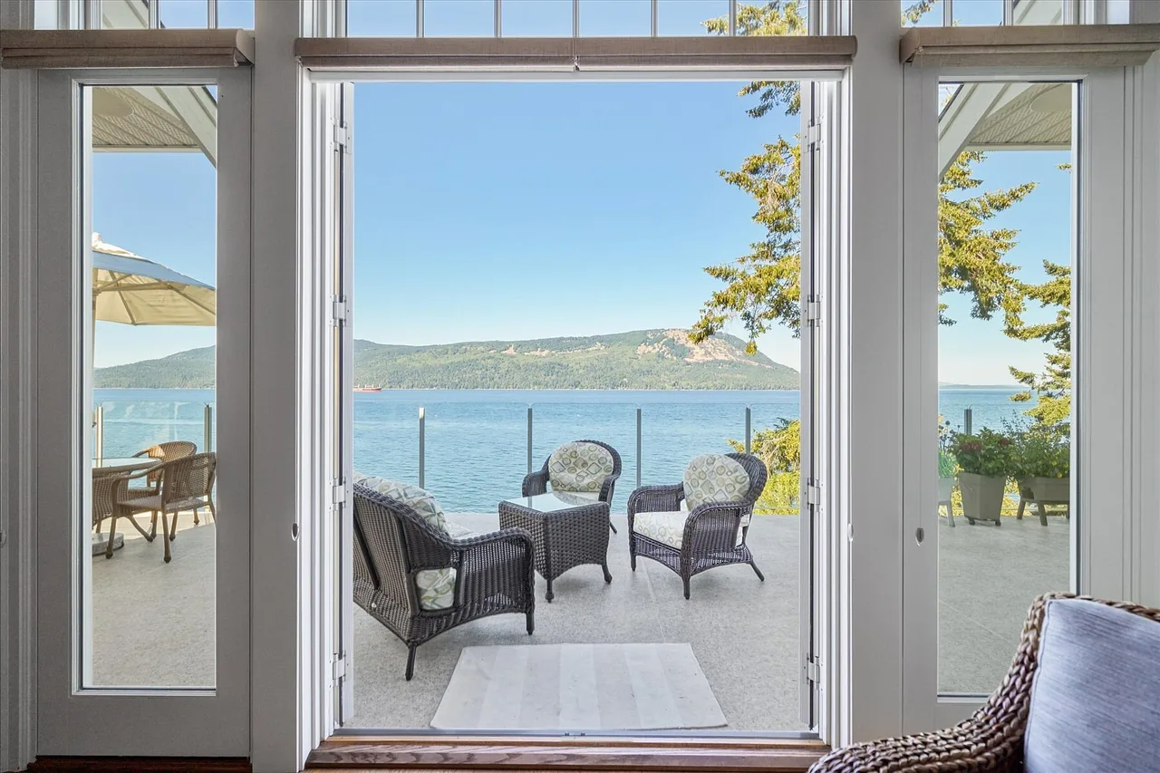 221 Marine Dr, Cobble Hill, British Columbia