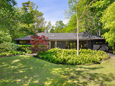 268 Woodland Dr, Oakville