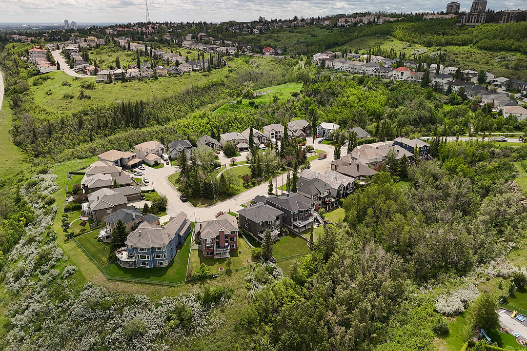 70 Patterson Close SW, Calgary, Alberta
