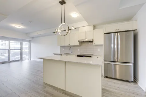 1035 Southdown Rd #212, Mississauga