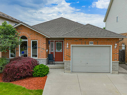 100 Chesley St, Hamilton